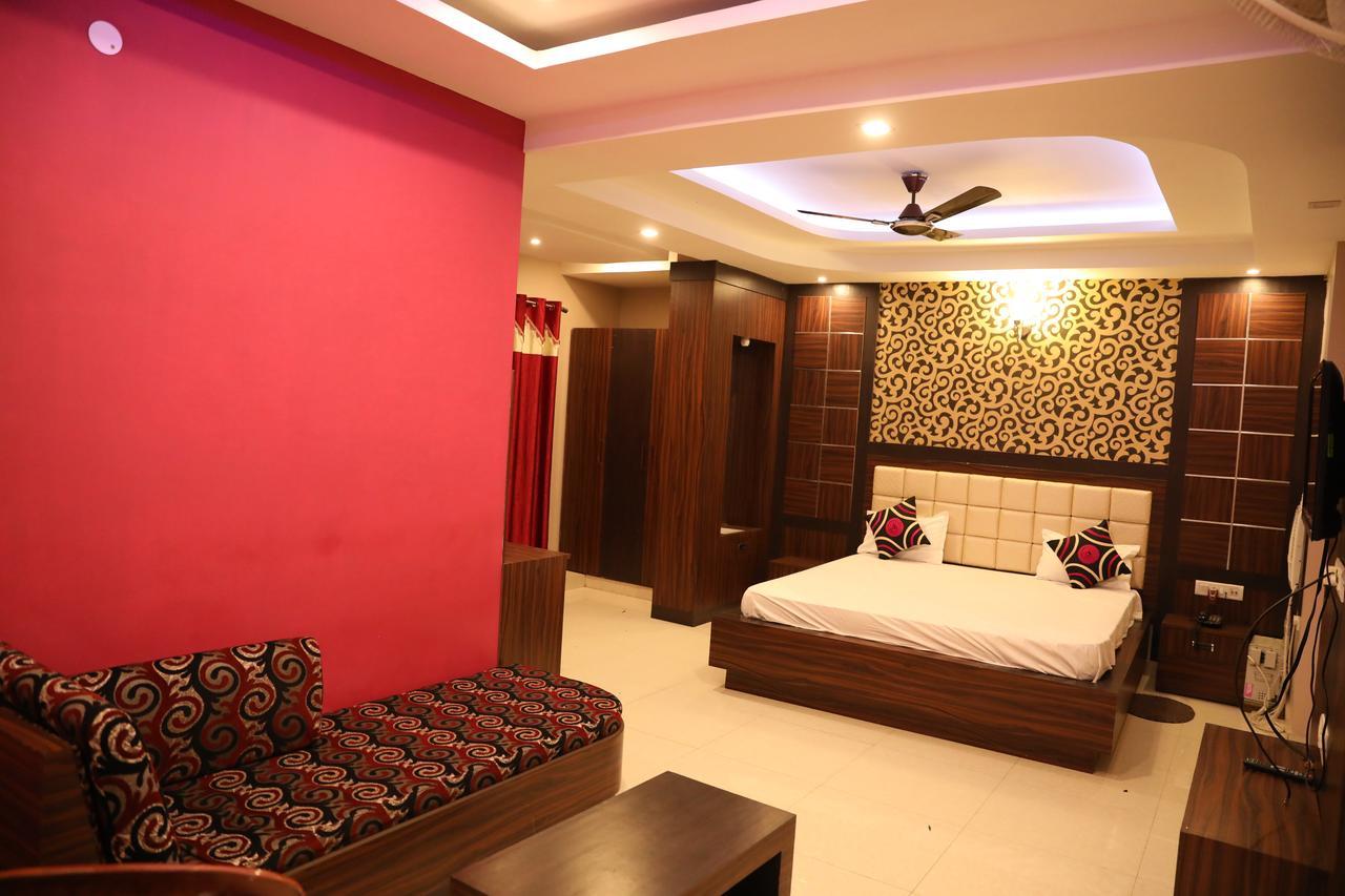 Hotel Kunal Dhanbad Bagian luar foto